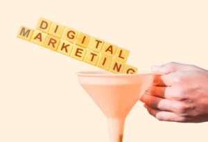 FUNNEL MARKETING e DIGITAL MARKETING COSTUMER JOURNEY CLIENTE FIDELIZZAZIONE